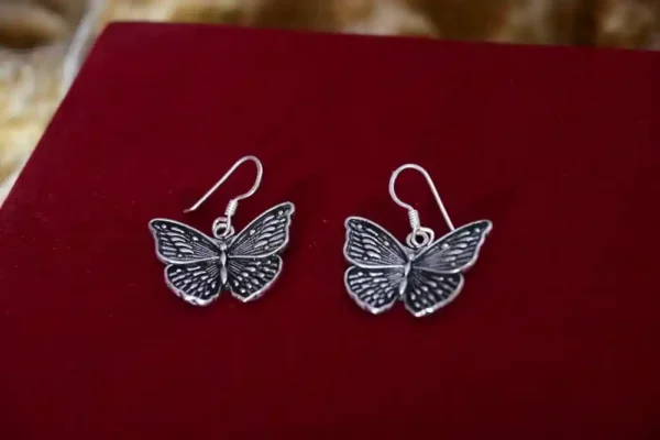 Butterfly-Earring oxidised silver