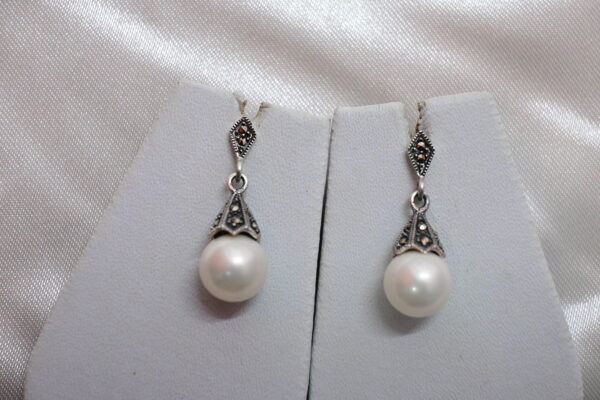 Drop pearl earrings 925 oxidised silver