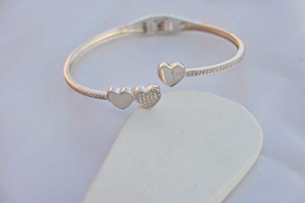 Heart shape Bracelate