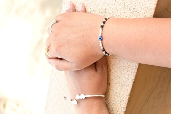Evil eye with black beads bracelate - Image 3
