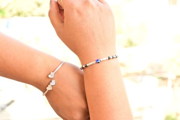 Evil eye with black beads bracelate - Image 2