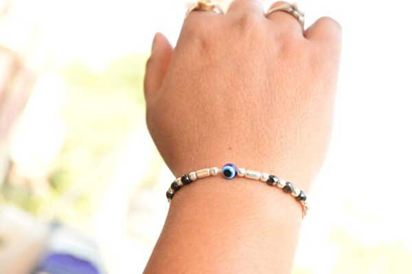 Evil eye with black beads bracelate